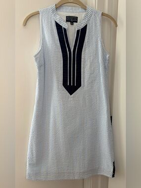 Duffield Lane Blue Stripe Seersucker Shift Dress with Navy Placket
